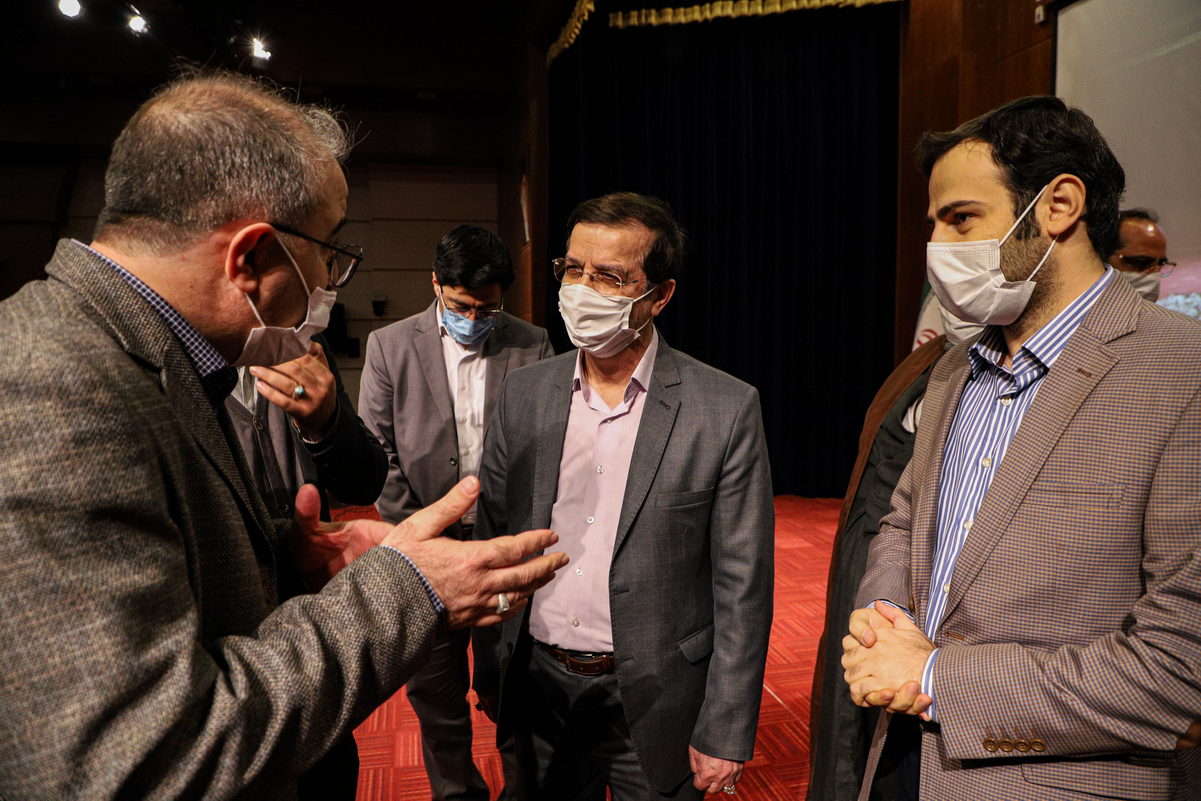 در  مراسم گرامی داشت هفته پژوهش از پژوهشگران برتر و دست اندرکاران پژوهشی در دانشگاه تجلیل شد