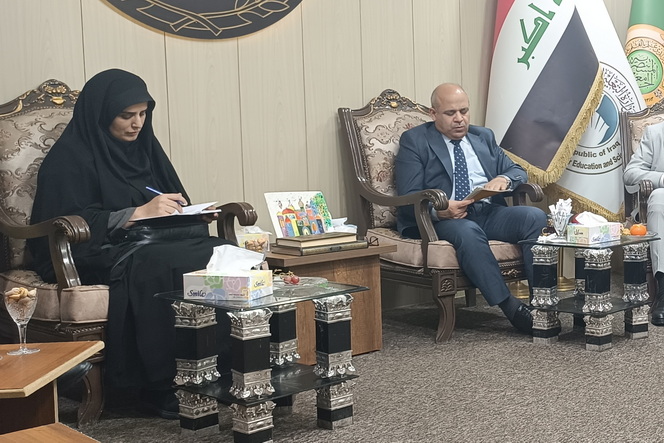 رئیس دانشگاه حضرت معصومه (س)  با رئیس دانشگاه مستنصریه دیدار کرد