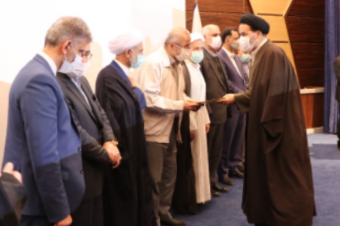 انتخاب حجت الاسلام و المسلمین دکتر سید ضیاءالدین علیانسب به عنوان پژوهشگر برتر استانی